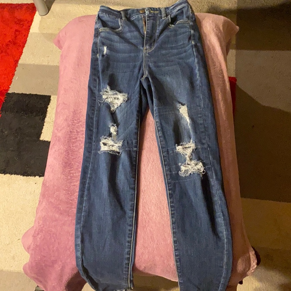 High waisted jeans